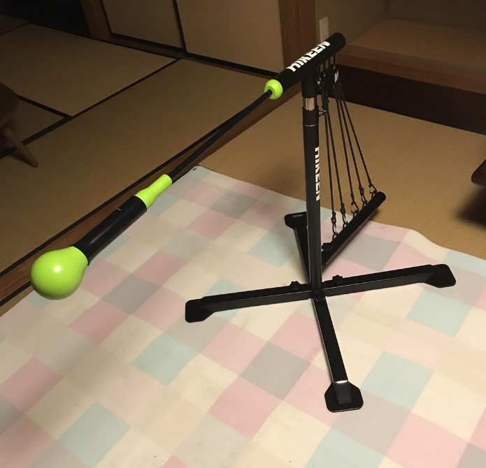 バッティングマシーン